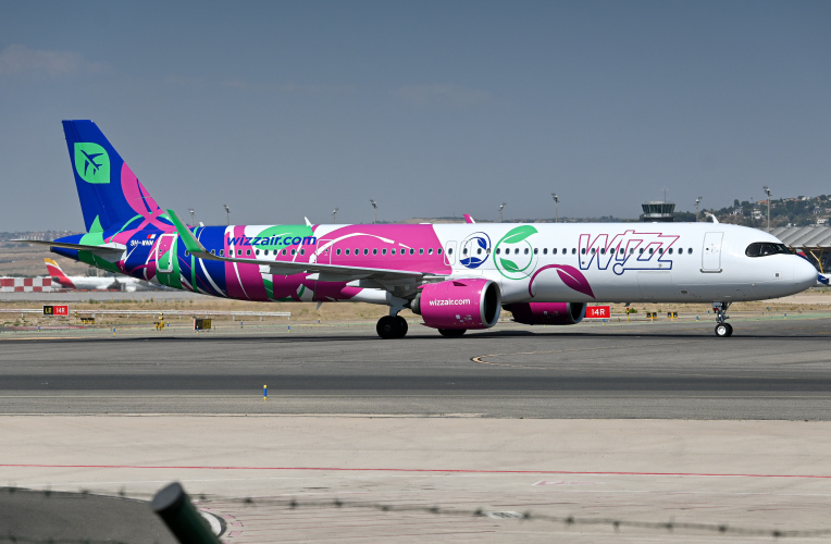 Photo of 9H-WNM - Wizz Air Airbus A321NEO at MAD on AeroXplorer Aviation Database