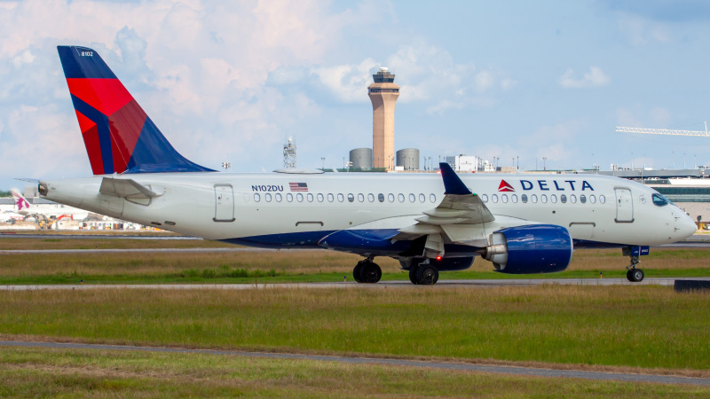 Photo of N102DU - Delta Airlines Airbus A220-100 at IAH on AeroXplorer Aviation Database