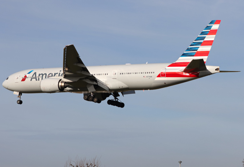 Photo of N774AN - American Airlines Boeing 777-200ER at LHR on AeroXplorer Aviation Database