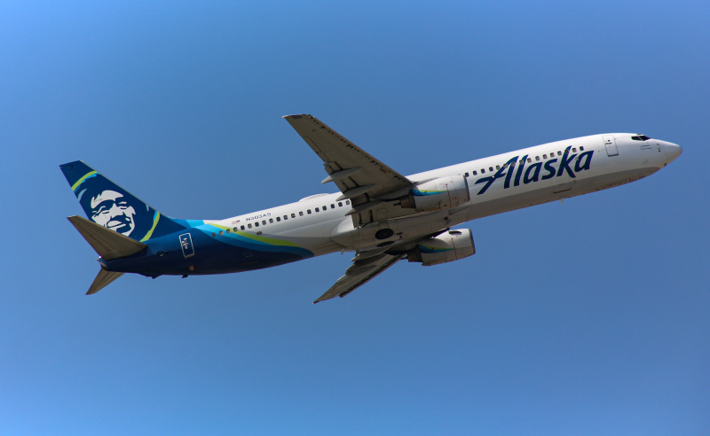 Photo of N309AS - Alaska Airlines Boeing 737-900 at ORD on AeroXplorer Aviation Database