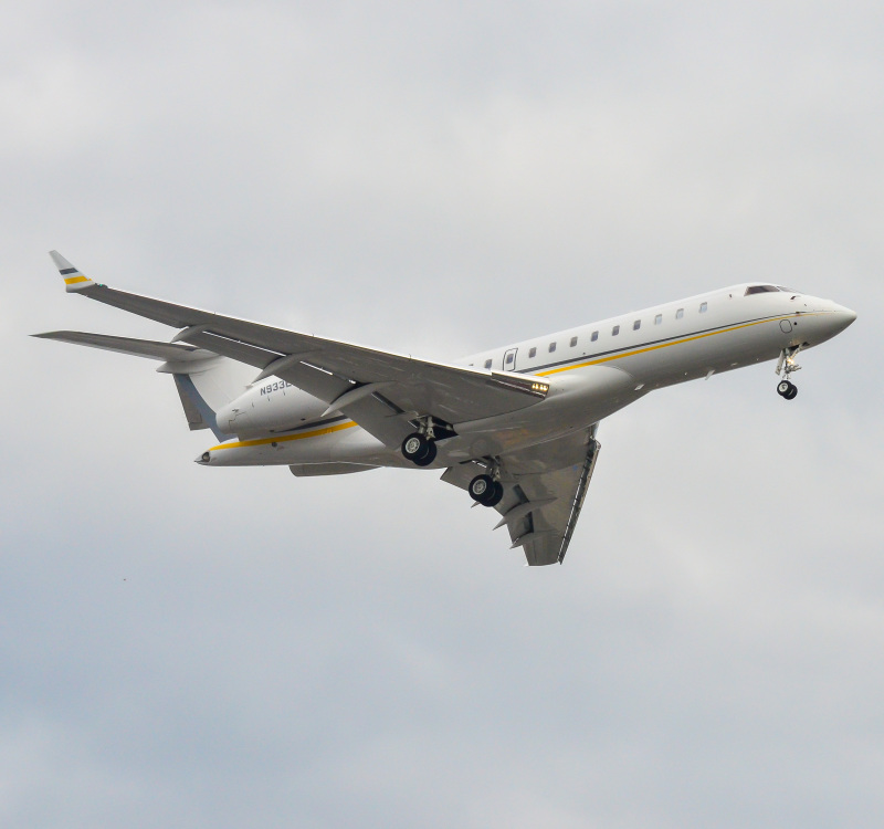 Photo of N933EY - PRIVATE Bombardier BD-700 at EWR on AeroXplorer Aviation Database