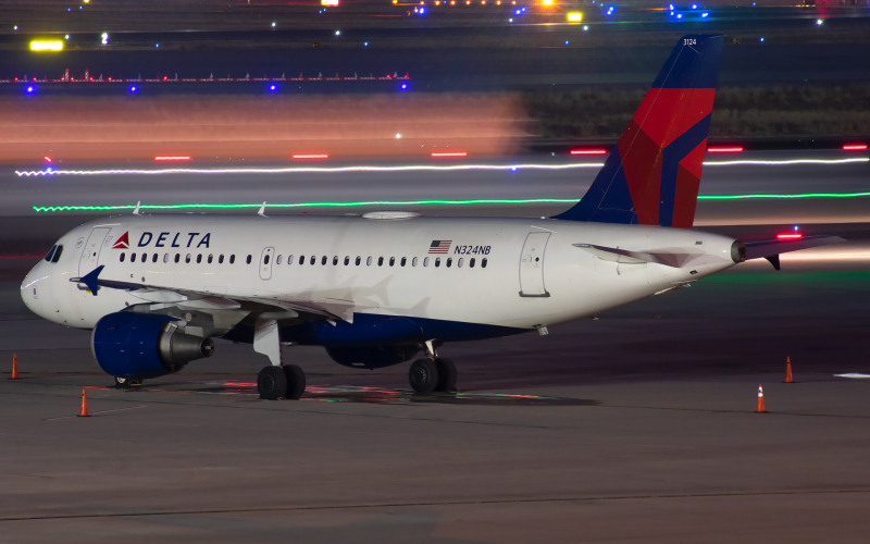 Photo of N324NB - Delta Airlines Airbus A319 at SLC on AeroXplorer Aviation Database