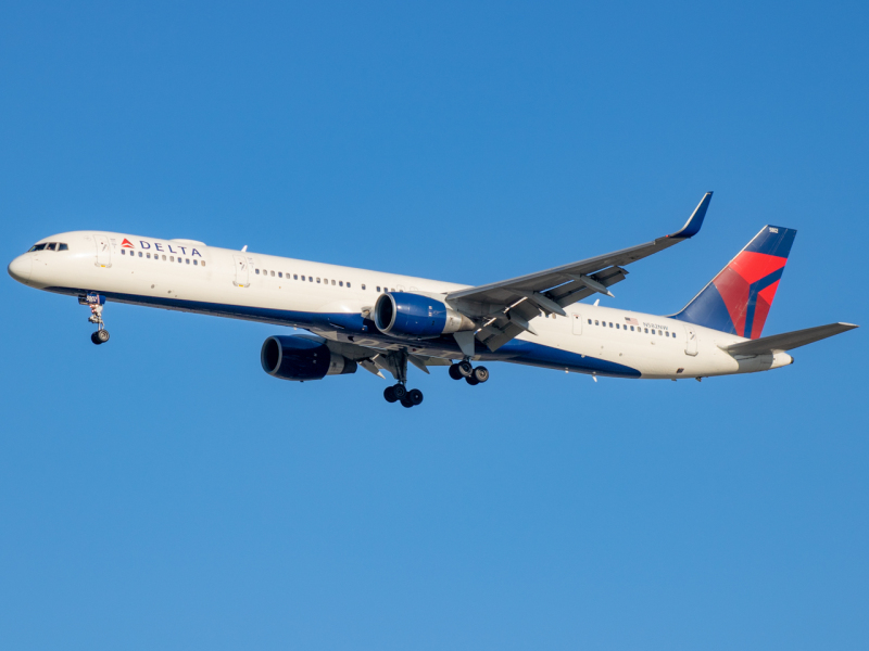 Photo of N582NW - Delta Airlines Boeing 757-300 at MCO on AeroXplorer Aviation Database