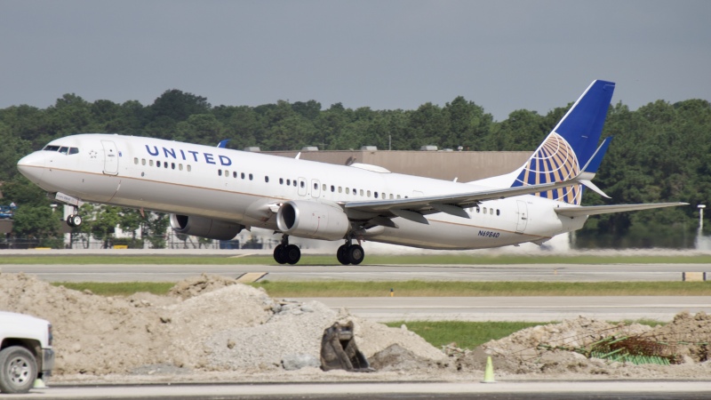Photo of N69840 - United Airlines Boeing 737-900ER at IAH on AeroXplorer Aviation Database