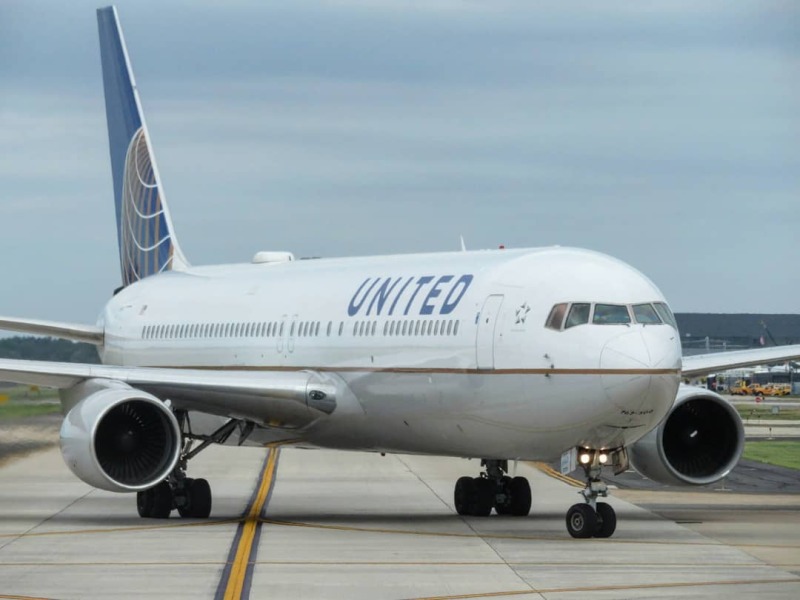 Photo of UNKNOWN - United Airlines Boeing 767-300 at IAD on AeroXplorer Aviation Database
