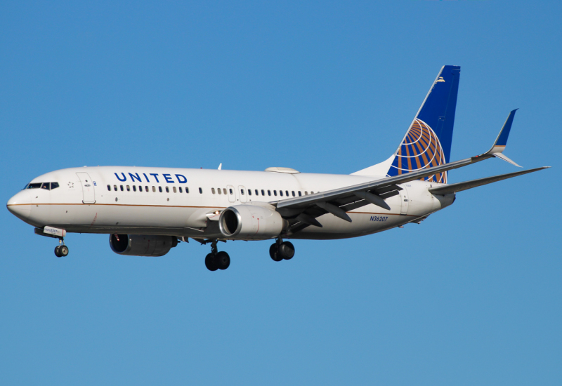 Photo of N36207 - United Airlines Boeing 737-800 at SAN on AeroXplorer Aviation Database