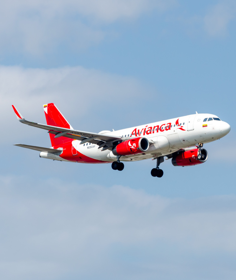 Photo of N690AV - Avianca Airbus A319 at JFK on AeroXplorer Aviation Database