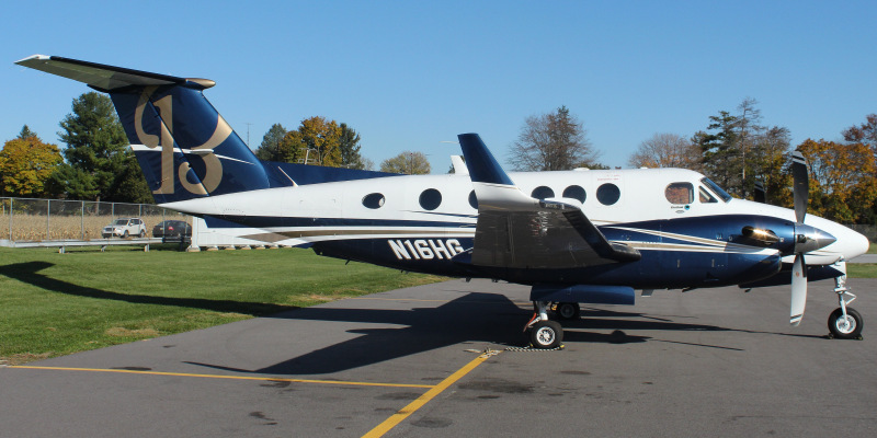 Photo of N16HG - PRIVATE Beechcraft King Air 200 at THV on AeroXplorer Aviation Database