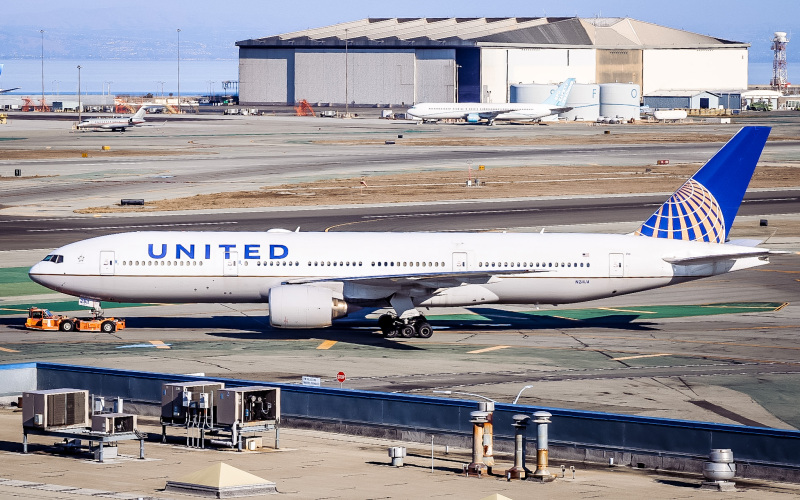 Photo of N211UA - United Airlines Boeing 777-200 at SFO on AeroXplorer Aviation Database