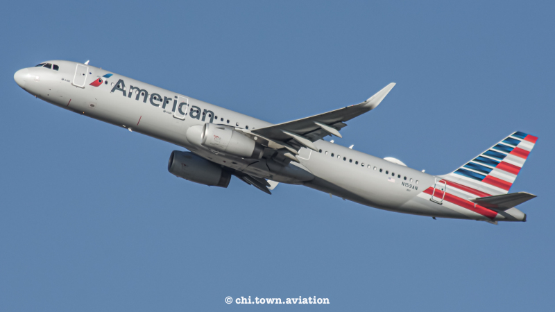 Photo of N159AN - American Airlines Airbus A321-200 at ORD on AeroXplorer Aviation Database