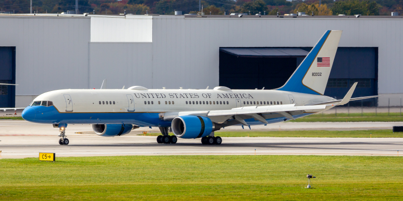 Photo of 80-002 - USAF - United States Air Force Boeing C-32 at CMH on AeroXplorer Aviation Database