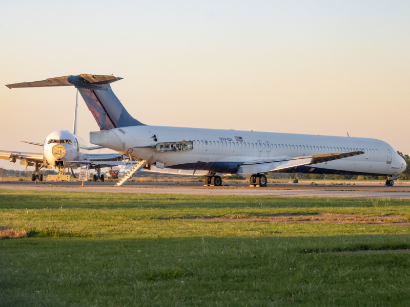 Photo of N994DL - Delta Airlines McDonnell Douglas MD-88 at BYH on AeroXplorer Aviation Database