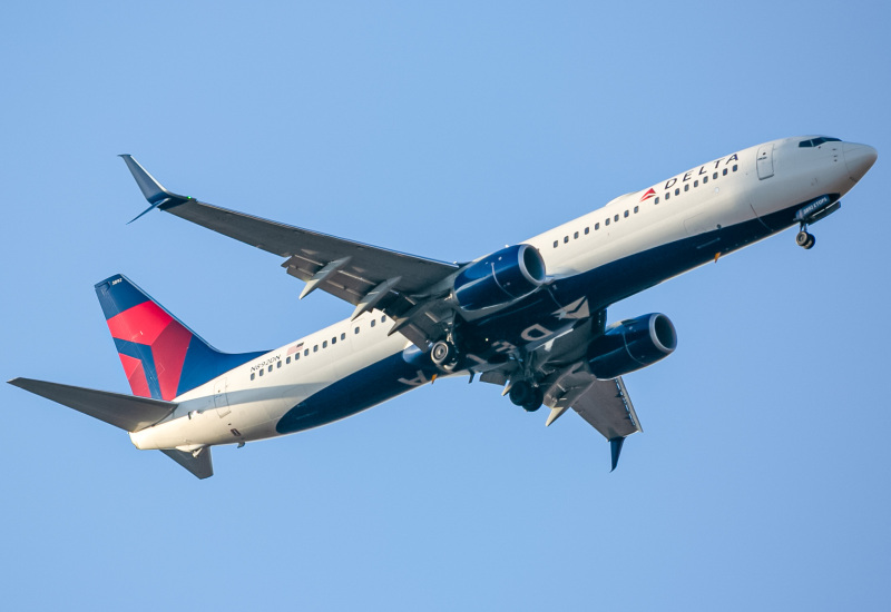 Photo of N892DN - Delta Airlines  Boeing 737-900ER at BWI on AeroXplorer Aviation Database