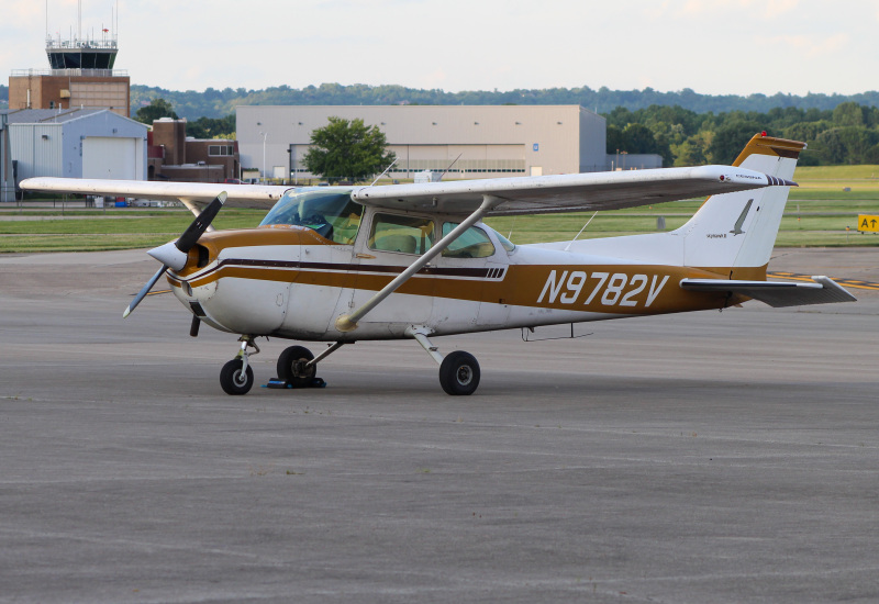 Photo of N9782V - PRIVATE Cessna 172 at LUK on AeroXplorer Aviation Database