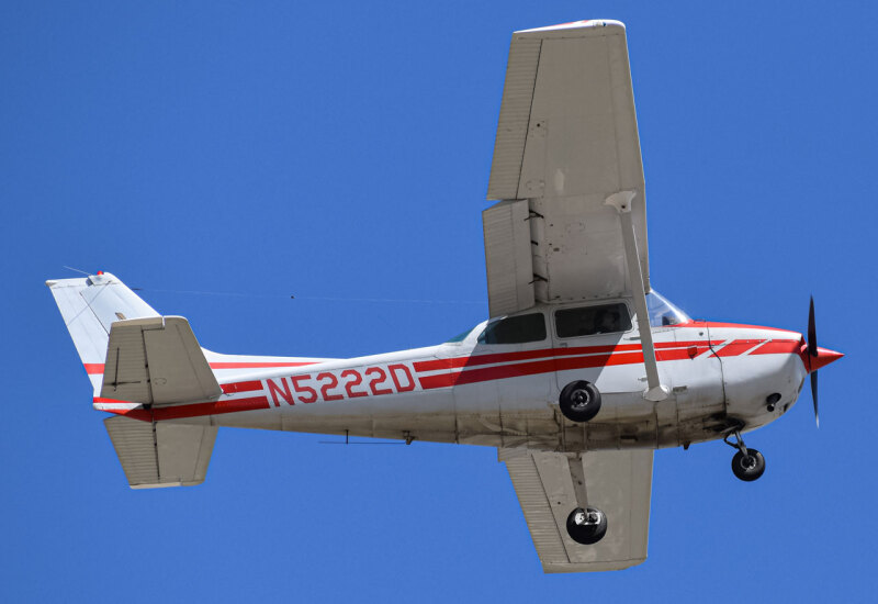 Photo of N5222D - PRIVATE Cessna 172 at LMO on AeroXplorer Aviation Database