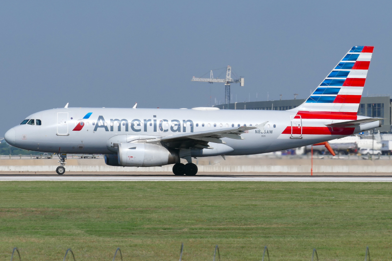 Photo of N826AW - American Airlines Airbus A319 at AUS on AeroXplorer Aviation Database