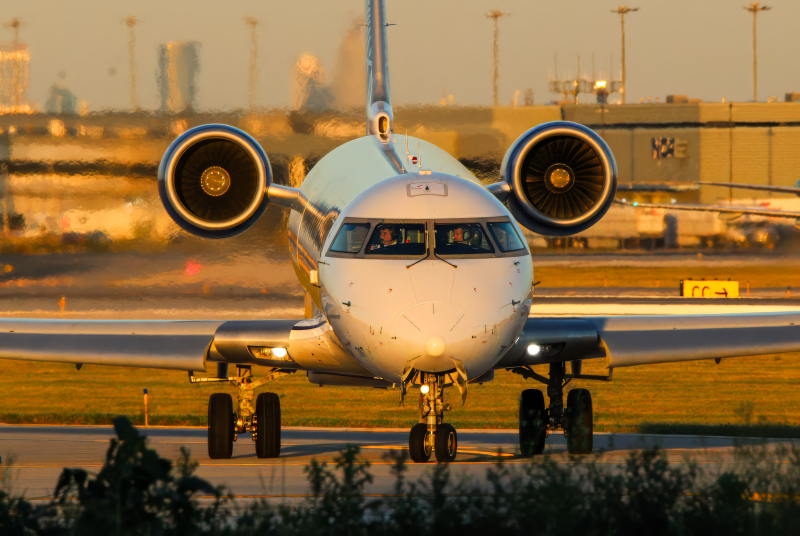 Photo of N787SK - United Express Mitsubishi CRJ-700 at ORD on AeroXplorer Aviation Database