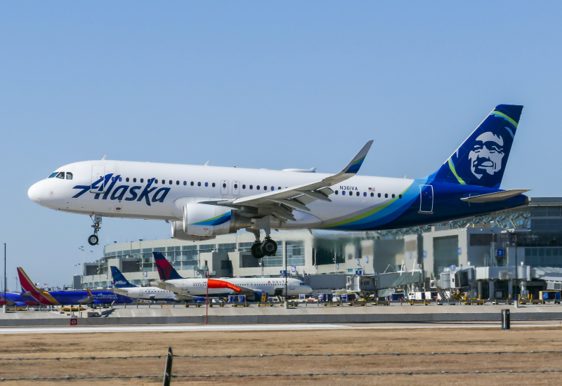Photo of N361VA - Alaska Airlines Airbus A320 at AUS on AeroXplorer Aviation Database