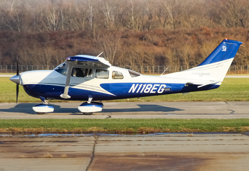 Photo of N118EG - Private  Cessna T206 at LUK on AeroXplorer Aviation Database