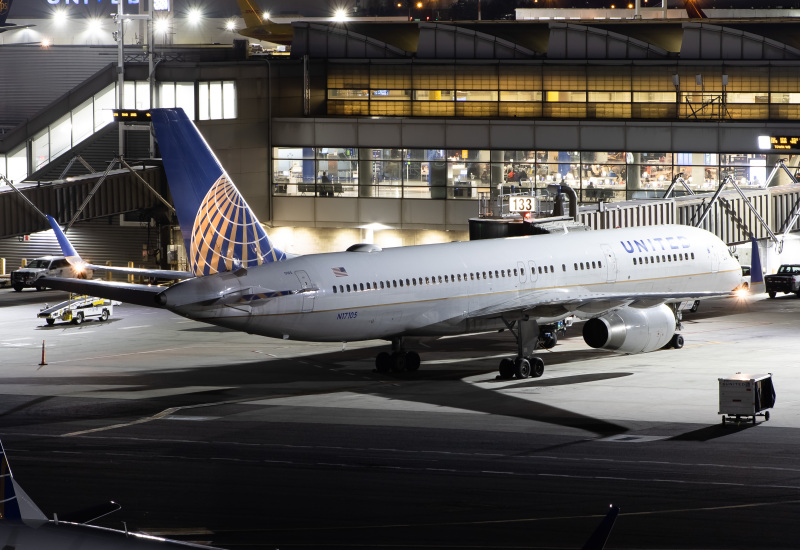 Photo of N17105 - United Airlines Boeing 757-200 at EWR on AeroXplorer Aviation Database