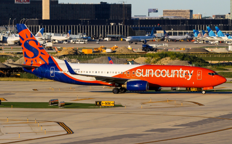 Photo of N814SY - Sun Country Airlines Boeing 737-800 at ORD on AeroXplorer Aviation Database