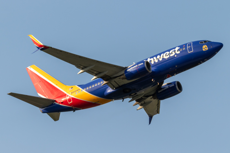 Photo of N906WN - Southwest Airlines Boeing 737-700 at BWI on AeroXplorer Aviation Database