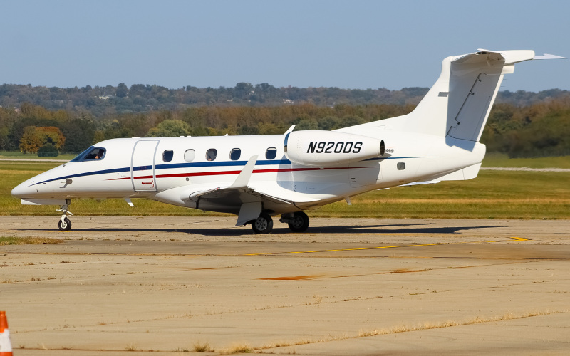 Photo of N920DS - PRIVATE  Embraer Phenom 300 at LUK on AeroXplorer Aviation Database