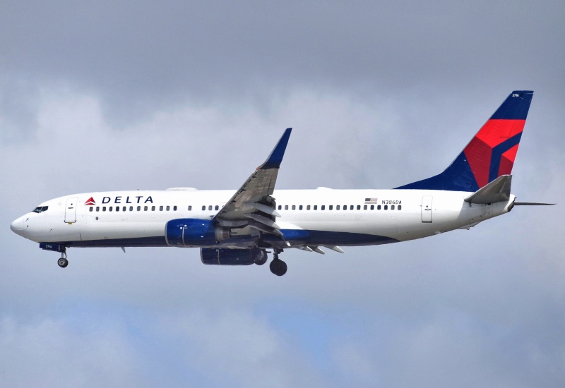 Photo of N386DA - Delta Airlines Boeing 737-800 at SAN on AeroXplorer Aviation Database