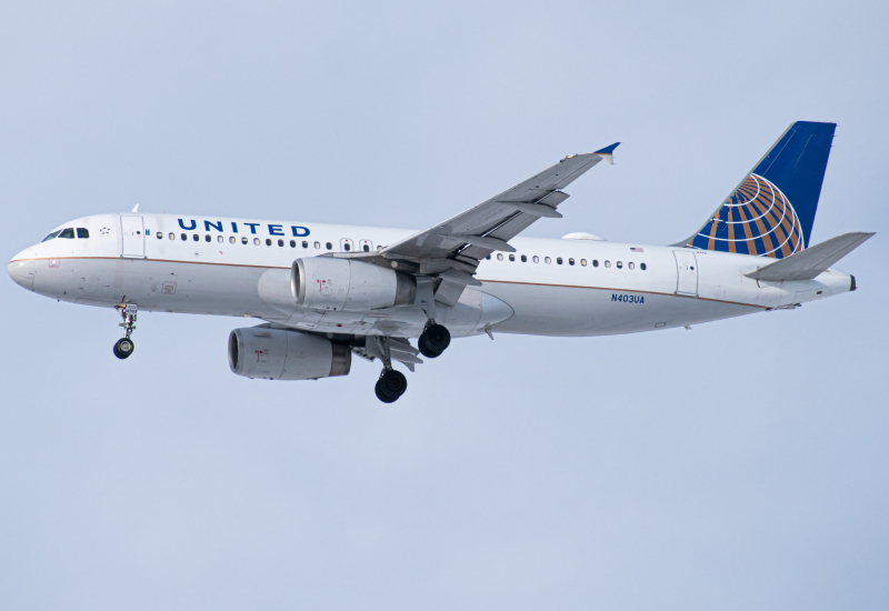 Photo of N403UA - United Airlines Airbus A320 at DEN on AeroXplorer Aviation Database