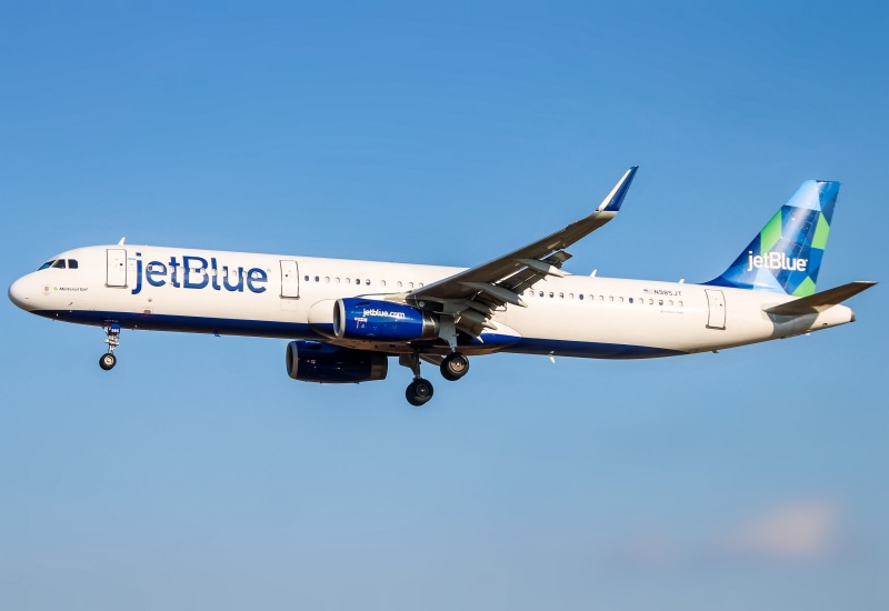 Photo of N985JT - JetBlue Airways Airbus A321-200 at BWI on AeroXplorer Aviation Database
