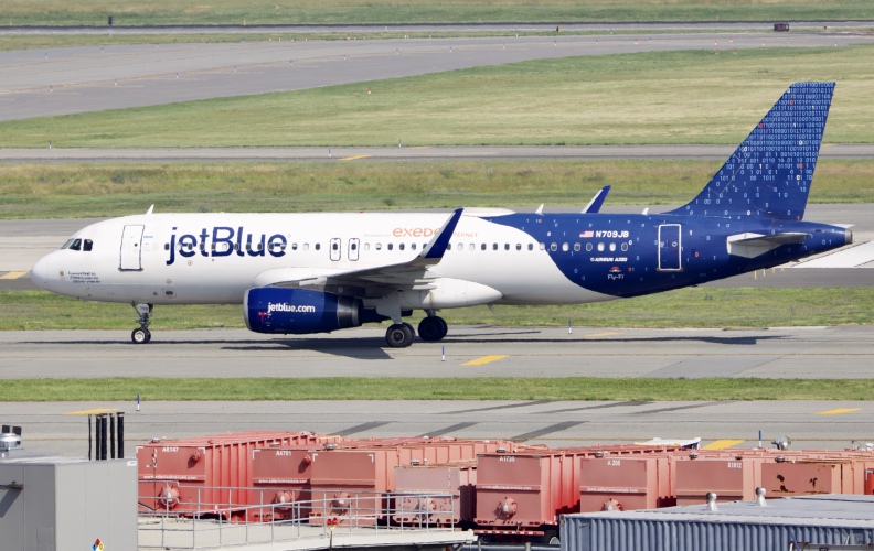 Photo of N709JB - JetBlue Airways Airbus A320 at JFK on AeroXplorer Aviation Database