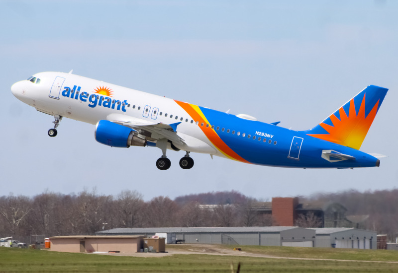 Photo of N293NV - Allegiant Air Airbus A320 at CVG on AeroXplorer Aviation Database