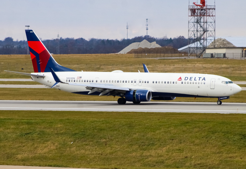 Photo of N883DN - Delta Airlines Boeing 737-900 at CVG on AeroXplorer Aviation Database