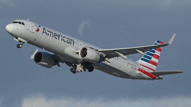 Photo of N415AN - American Airlines Airbus A321NEO at LAX on AeroXplorer Aviation Database