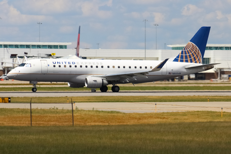 Photo of N89349 - United Express Embraer E175 at CVG on AeroXplorer Aviation Database