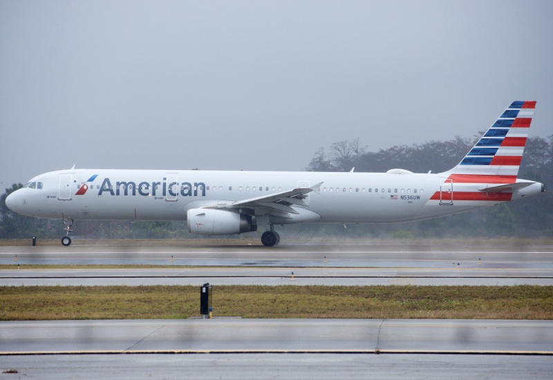 Photo of N536UW - American Airlines Airbus A321-200 at MCO on AeroXplorer Aviation Database