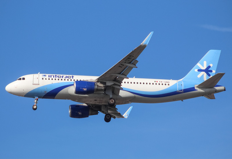 Photo of XA-UNO - Interjet Airbus A320 at ORD on AeroXplorer Aviation Database