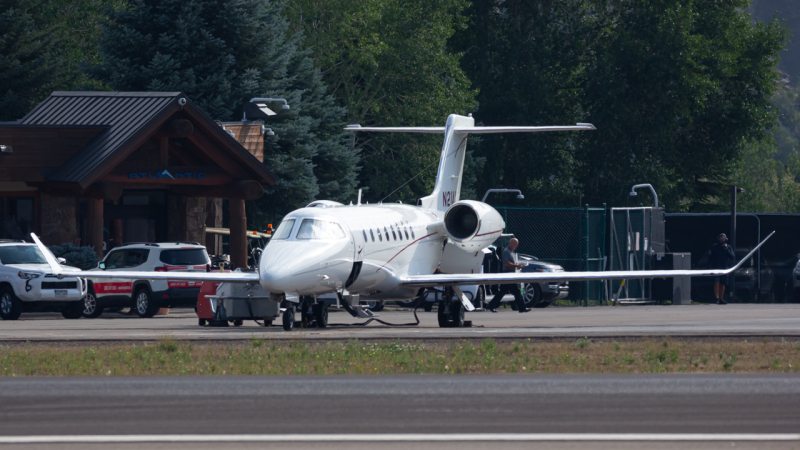 Photo of N21AX - PRIVATE Learjet 75 at ASE on AeroXplorer Aviation Database