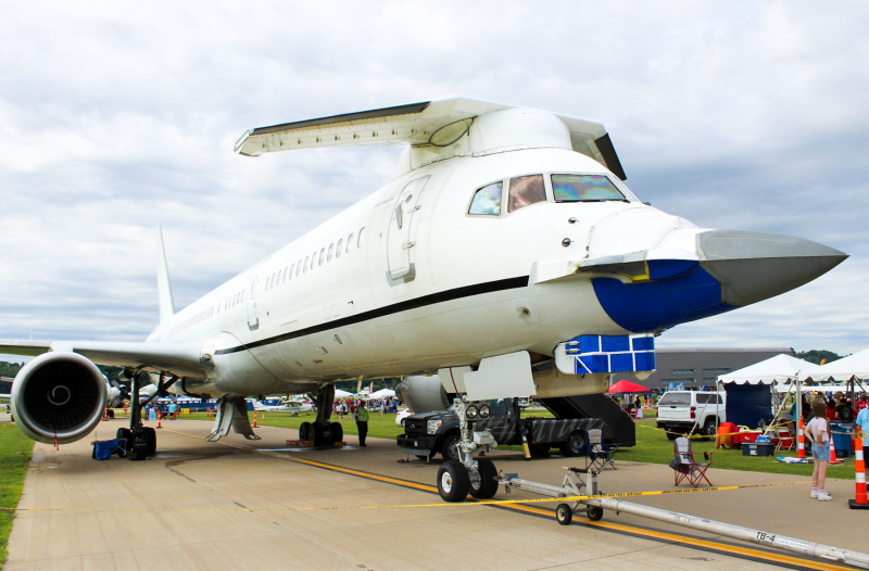 Photo of N757A - Boeing Boeing 757-200 at SUS on AeroXplorer Aviation Database