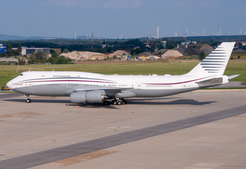 Photo of A7-HBJ - Qatar Amiri Flight Boeing 747-8i at VIE on AeroXplorer Aviation Database