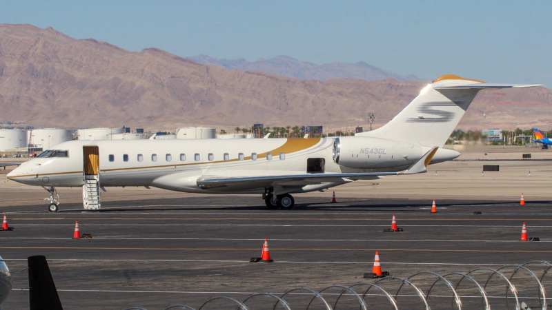Photo of N543GL - PRIVATE Bombardier Global 6000 at LAS on AeroXplorer Aviation Database