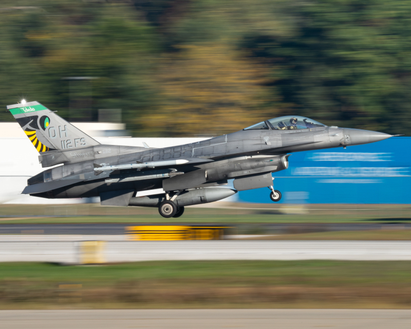 Photo of 89-2112 - USAF - United States Air Force General Dynamics F-16 Fighting Falcon at TOL on AeroXplorer Aviation Database