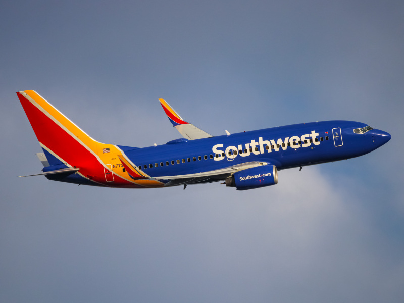 Photo of N7724A - Southwest Airlines Boeing 737-700 at BWI on AeroXplorer Aviation Database