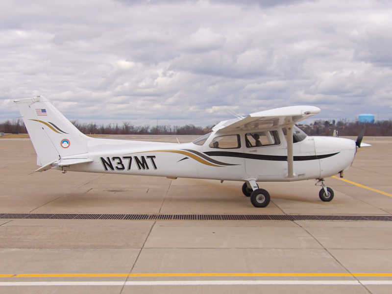Photo of N37MT - Private  Cessna 172  at AGC on AeroXplorer Aviation Database