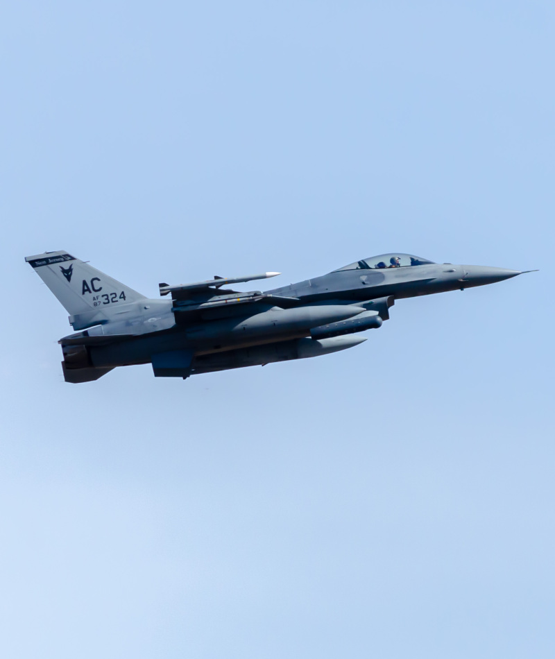 Photo of 87-0324 - Air National Guard General Dynamics F-16 Fighting Falcon at ACY on AeroXplorer Aviation Database