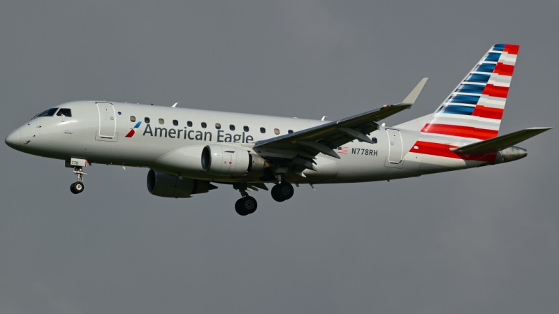 Photo of N778RH - American Airlines Embraer E170 at DFW on AeroXplorer Aviation Database