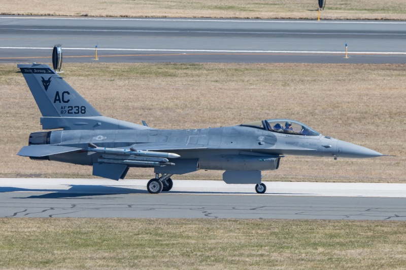 Photo of 87-0238 - USAF - United States Air Force General Dynamics F-16 Fighting Falcon at ACY on AeroXplorer Aviation Database
