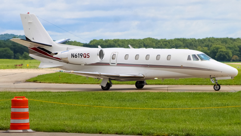 Photo of N619QS - NetJets Cessna Citation 560XL Excel at LUK on AeroXplorer Aviation Database