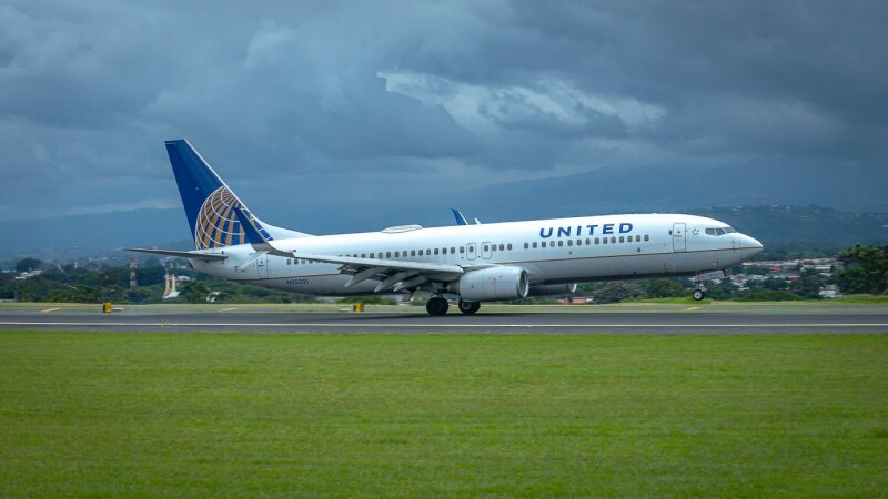 Photo of N25201 - United Airlines Boeing 737-800 at SJU on AeroXplorer Aviation Database