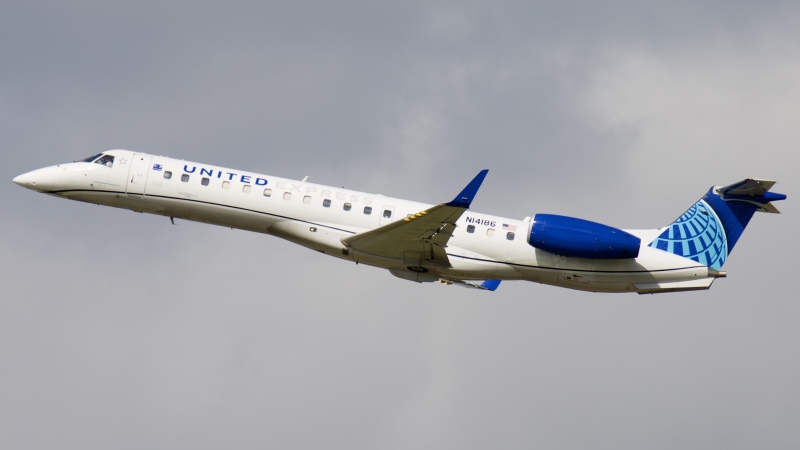 Photo of N14186 - United Express Embraer ERJ145 at IAH on AeroXplorer Aviation Database